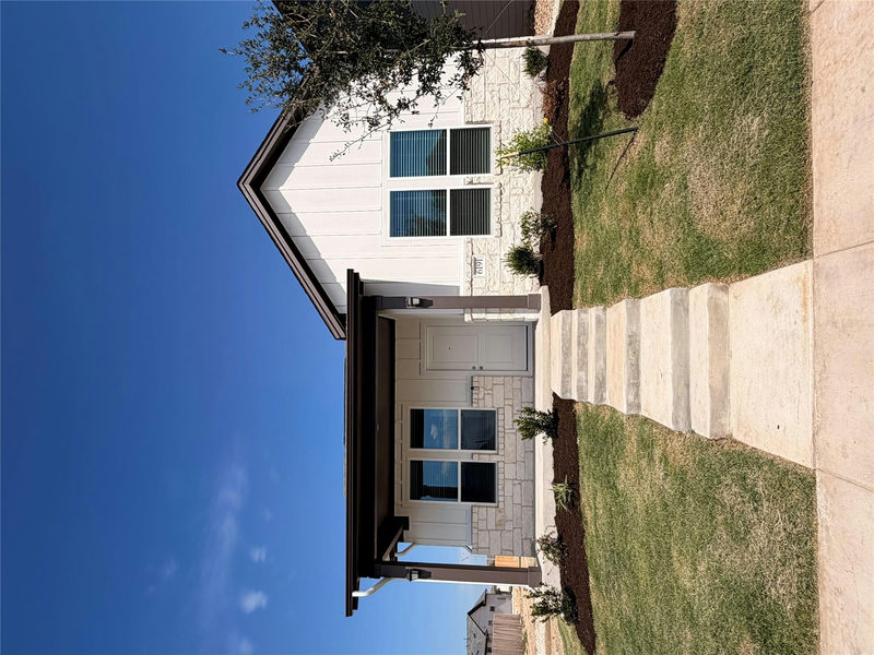 6191 Marsh Ln — exterior