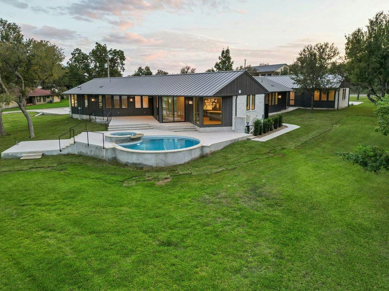 503 Shadyside Ln — exterior