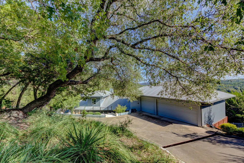 13710 Hunters Pass — exterior