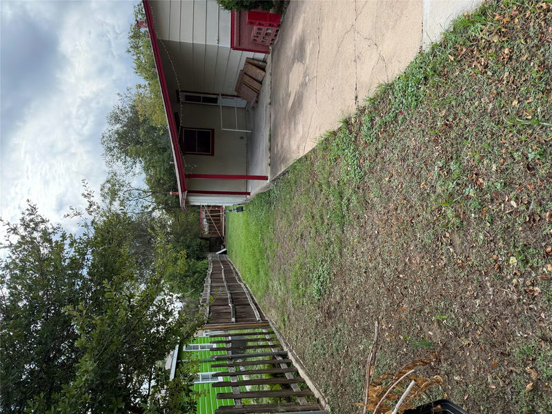 7305 Providence Ave — exterior