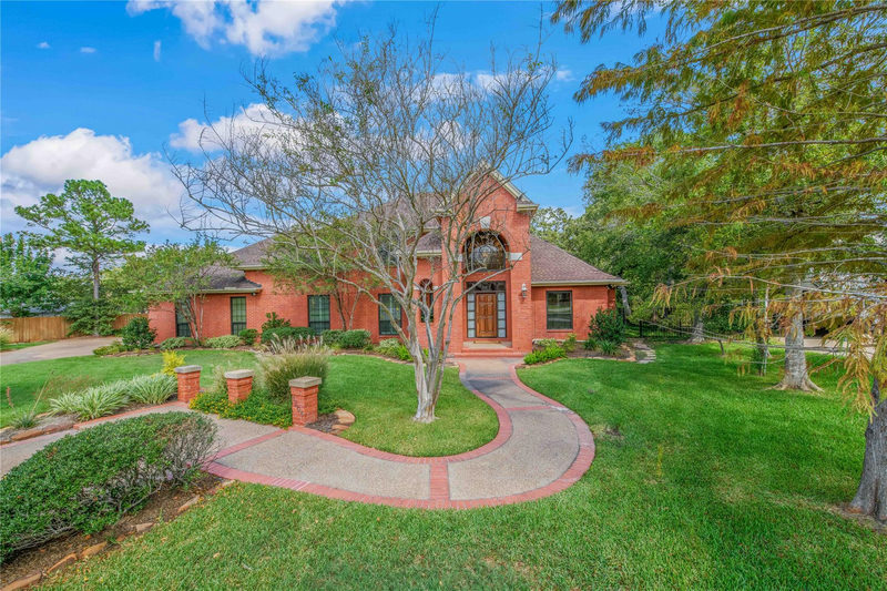 1205 Carmel Ct — exterior