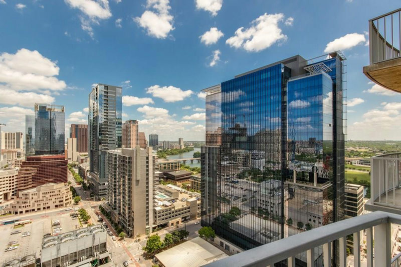 360 Nueces St #2305 — exterior