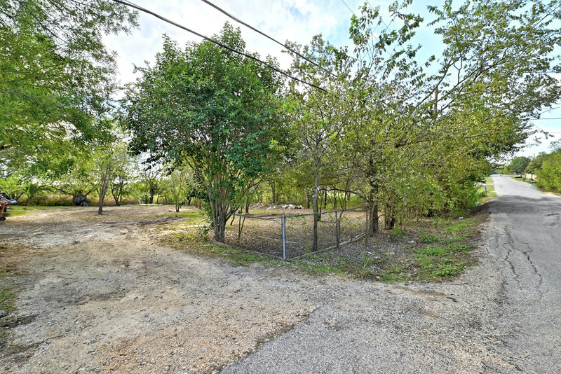 202 Quail Run — exterior