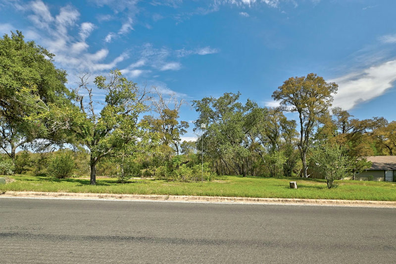 306 Bear Canyon Dr — exterior