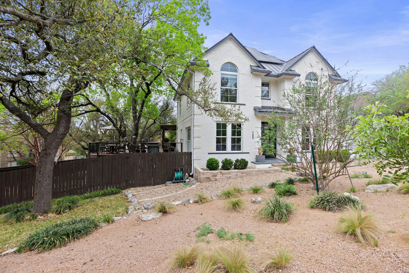 7800 Moonflower Dr — exterior