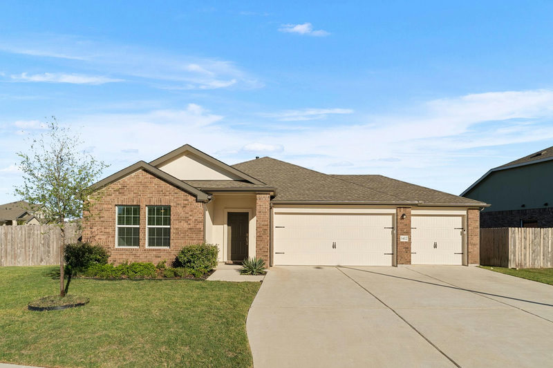 1412 Aquilla Dr — exterior