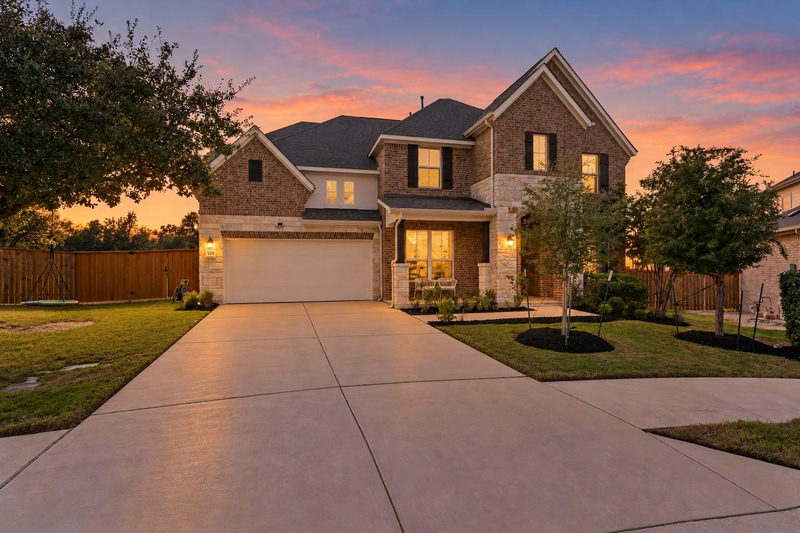 105 Autumn Oak Way — exterior