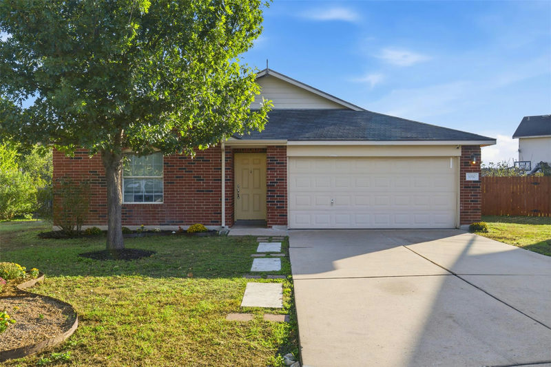 1010 Meandering Creek Cv — exterior