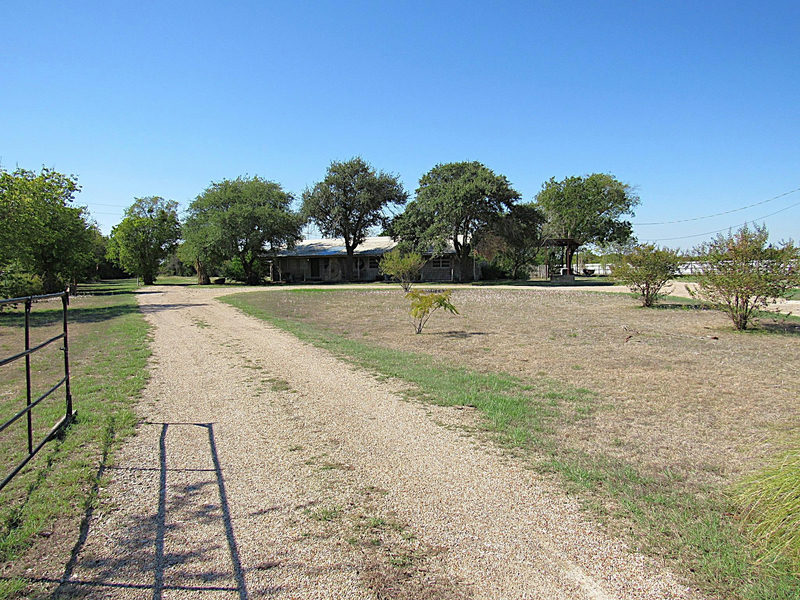 14289 FM 439 — exterior