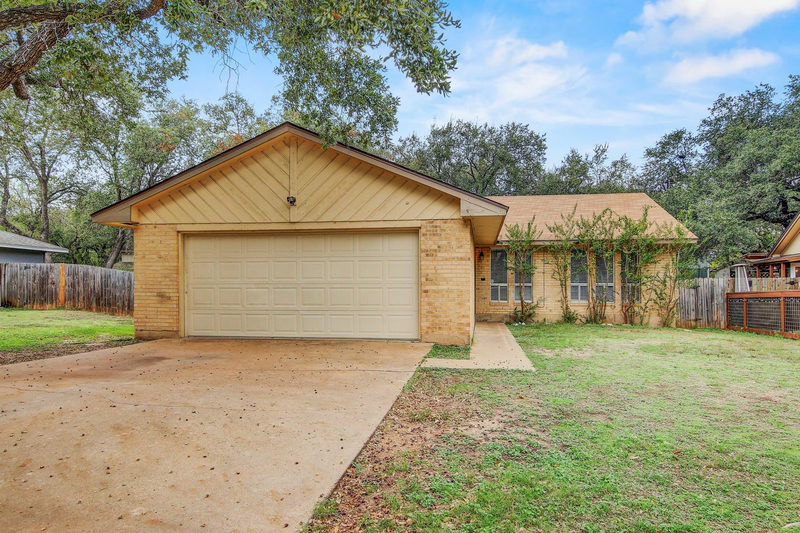 5626 Wagon Train Rd — exterior