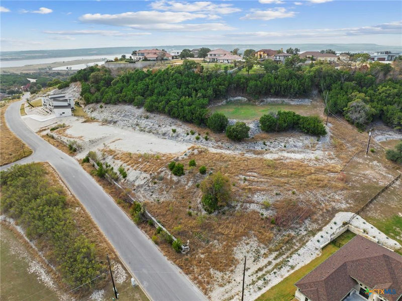 3519 Shoreline Dr — exterior