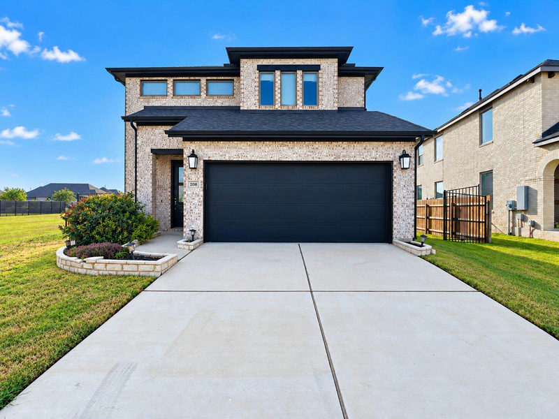 208 Dycus Bnd — exterior