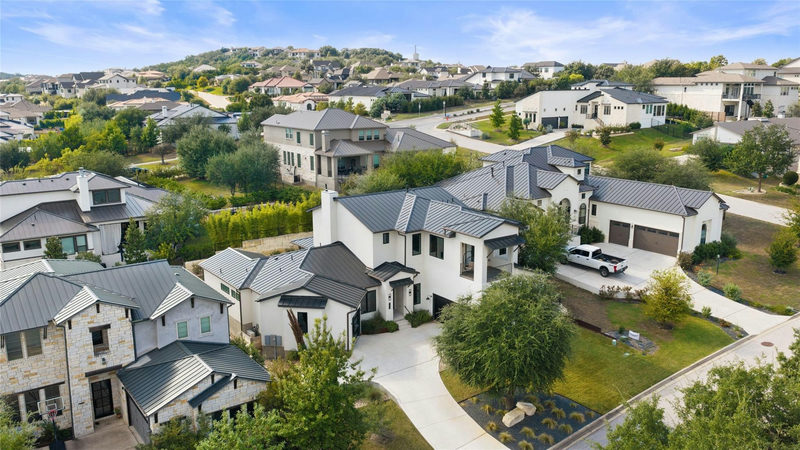 706 Crestone Stream Dr — exterior