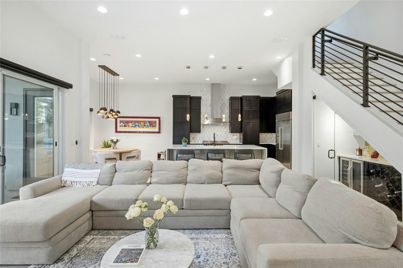 706 Crestone Stream Dr — exterior