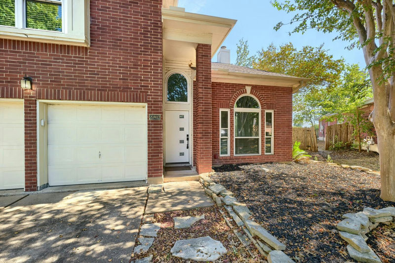 20803 Trotters Ln — exterior