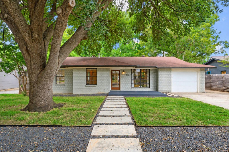 2506 East Side Dr — exterior