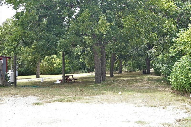 310 Highway 290 #D Hwy W #D — exterior