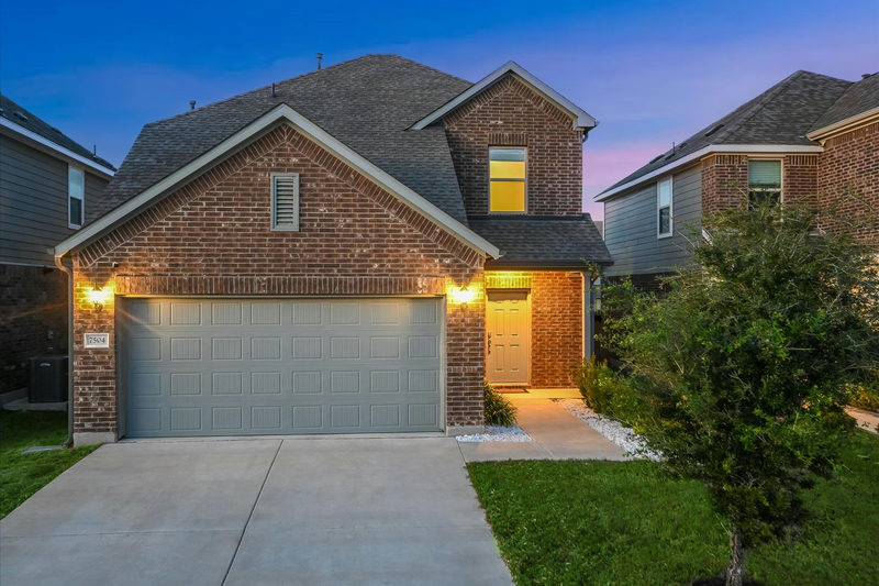 7504 Elk Grove Path — exterior