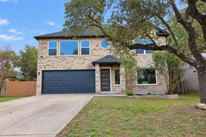 1302 Devil Rdg — exterior