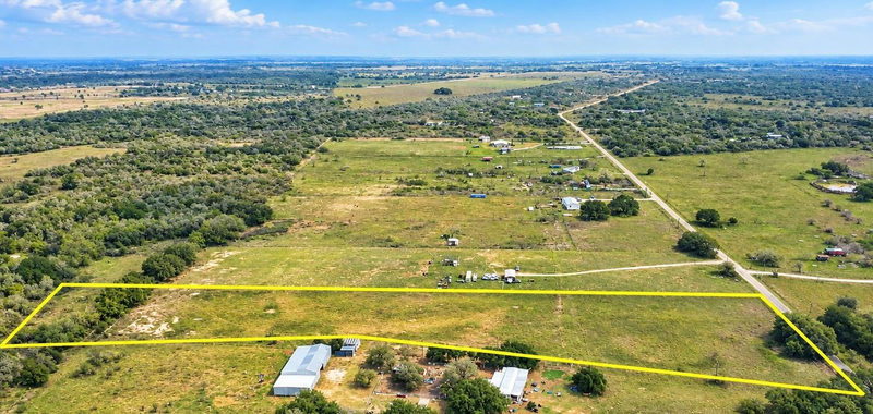 Track 24 Jackson Rd — exterior