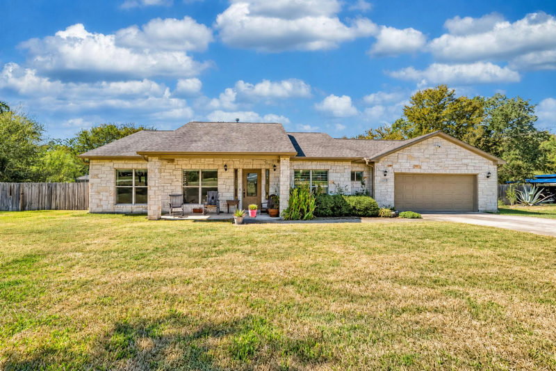 140 Creekwood Trl