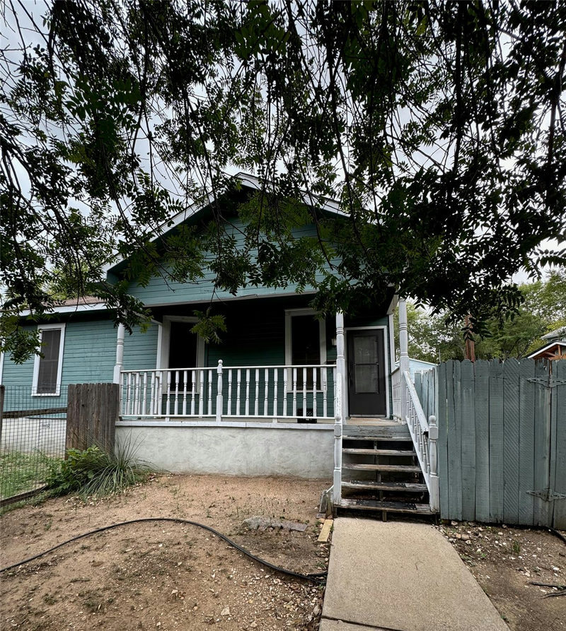 2503 Walter St — exterior