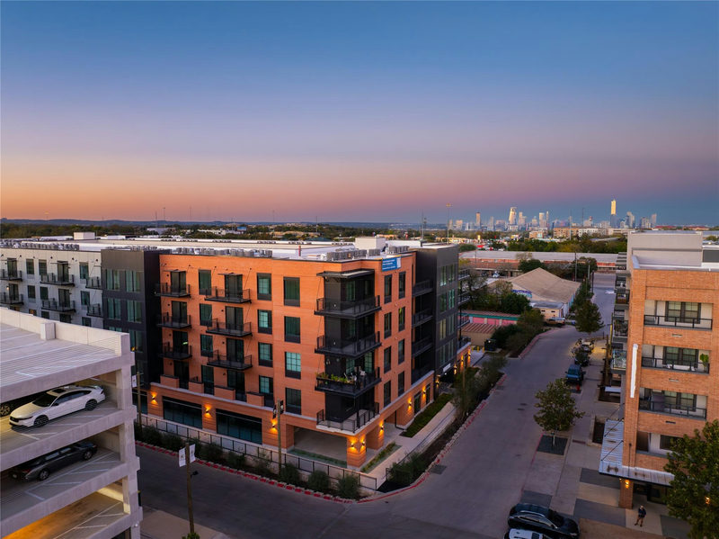 4315 S Congress Ave #221 — exterior