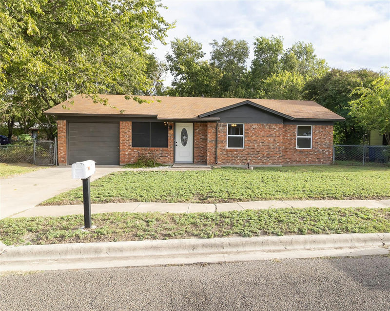 107 South Dr — exterior