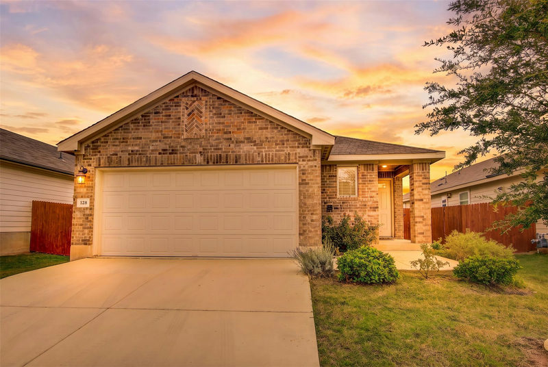 128 Outlaw Dr — exterior