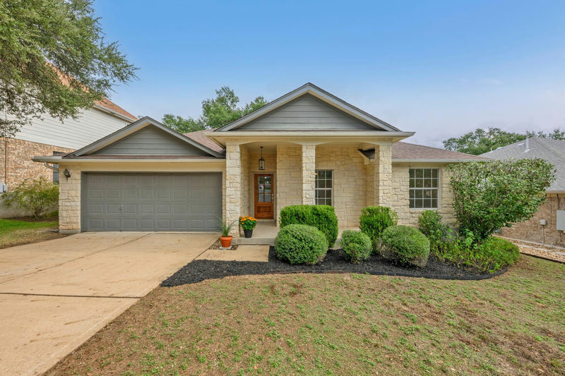 5706 Pecanwood Ln — exterior