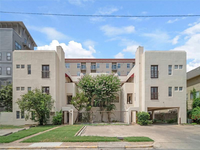 712 Graham Pl #304 — exterior
