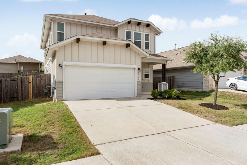 10220 Bankhead Dr — exterior