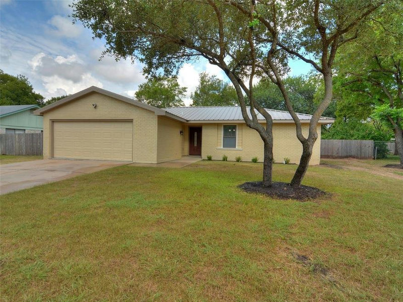 1004 Green Meadow Dr — exterior
