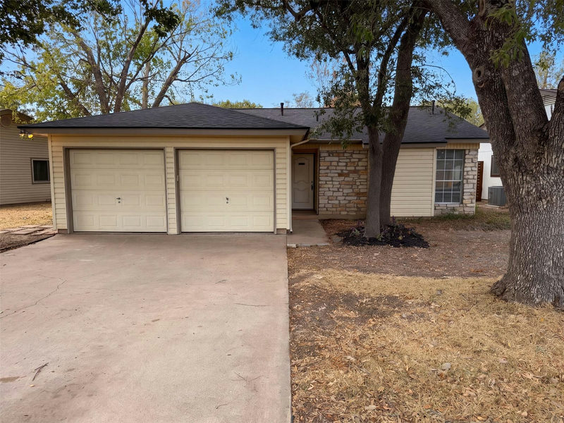 3702 Kandy Dr — exterior