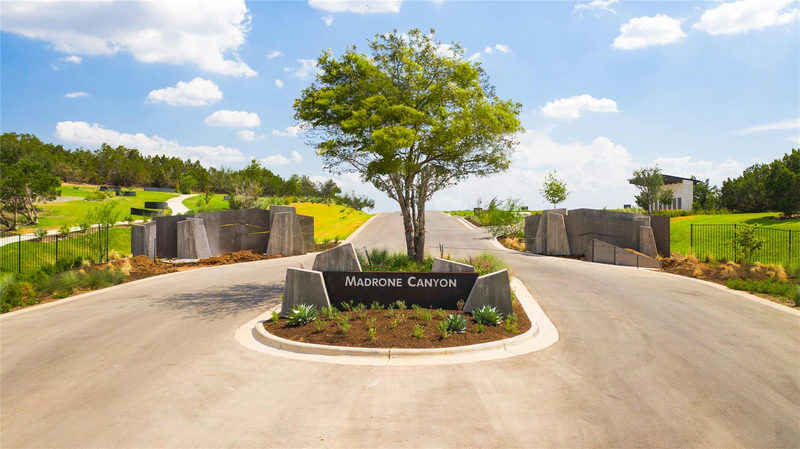 17401 AUBURN VISTA Cv — exterior