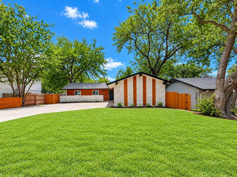 6907 Tulane Dr — exterior