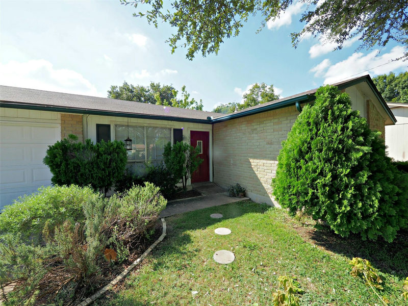 1503 Meadows Dr — exterior