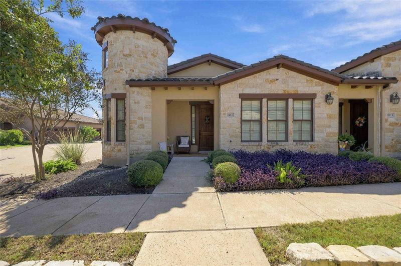 110 Lucia Cir #1 — exterior