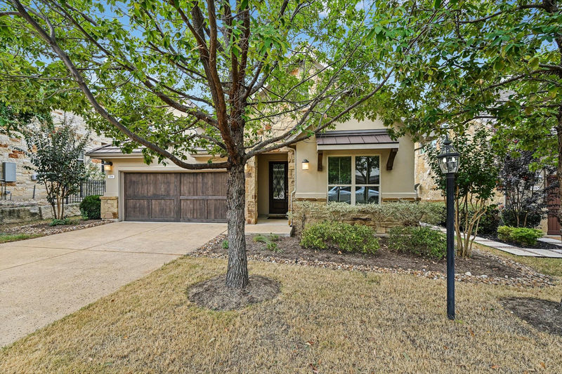 204 Maxwell Way — exterior