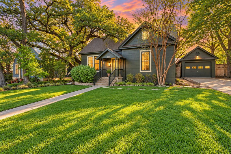 1709 Brackenridge St — exterior