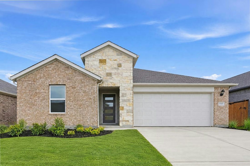 1300 Crumpton Dr — exterior