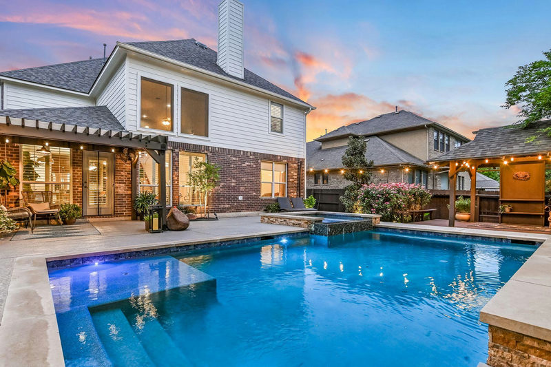 2417 Turtle Mountain Bnd — exterior