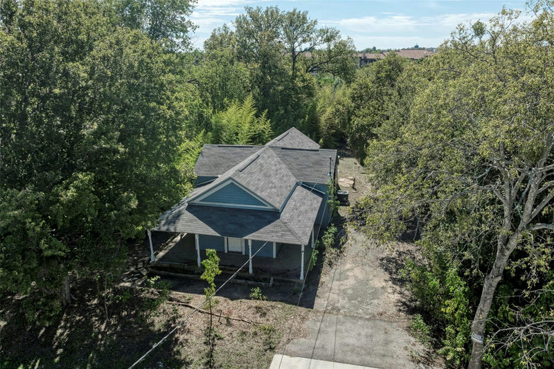 104 E. Morrow St — exterior