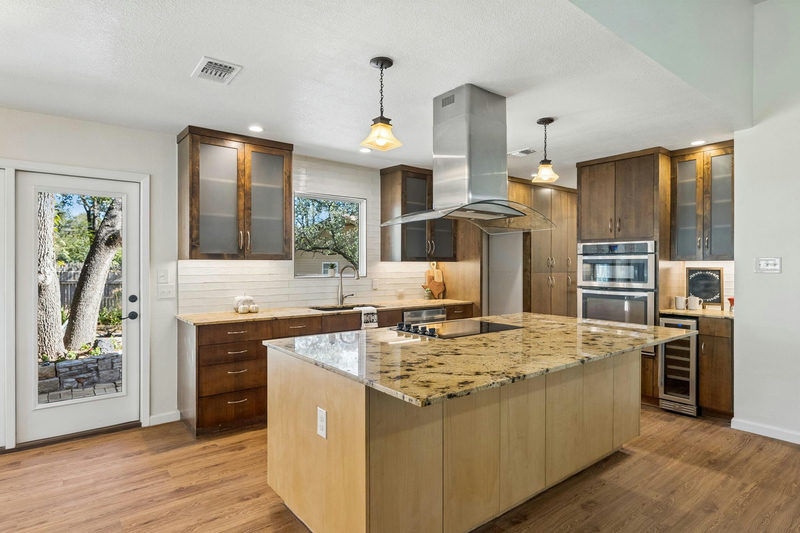 3415 Amalfi Cv — exterior