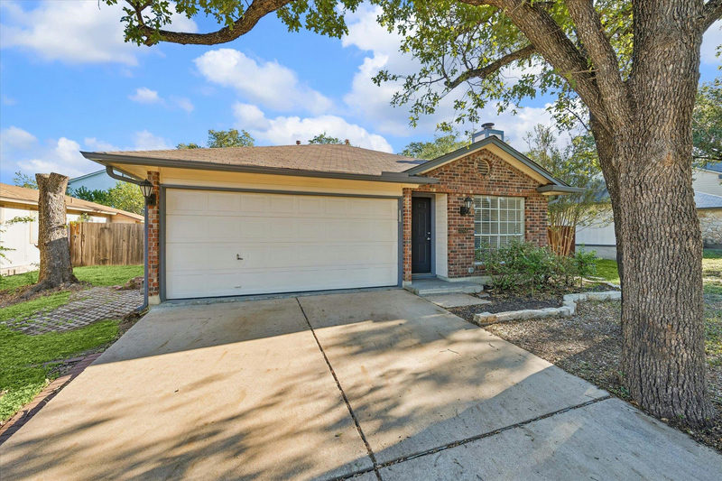 3204 Blazing Star Trl — exterior