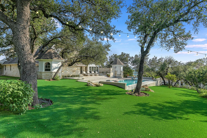 700 Furlong Dr — exterior