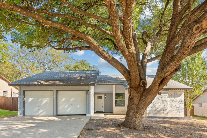 1606 Old Tract Rd — exterior