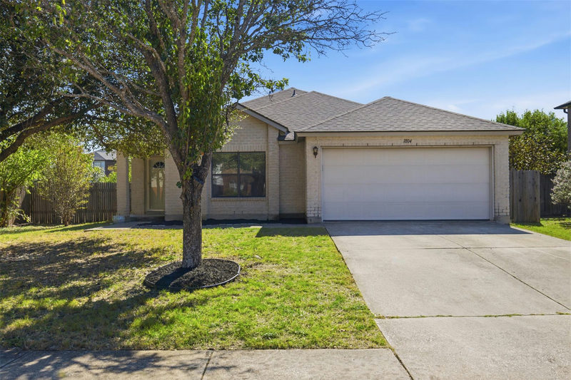 1804 Candlelight Dr — exterior