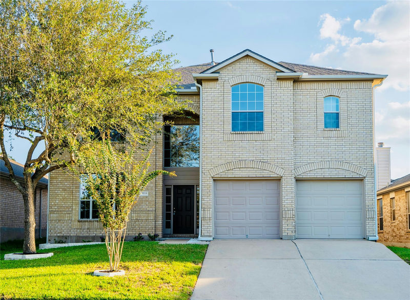 3533 Shiraz Loop — exterior