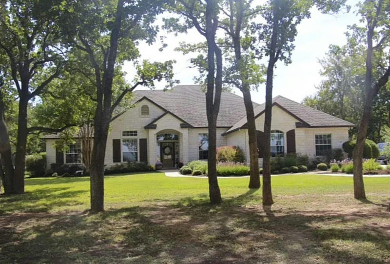 200 Park Place Dr — exterior